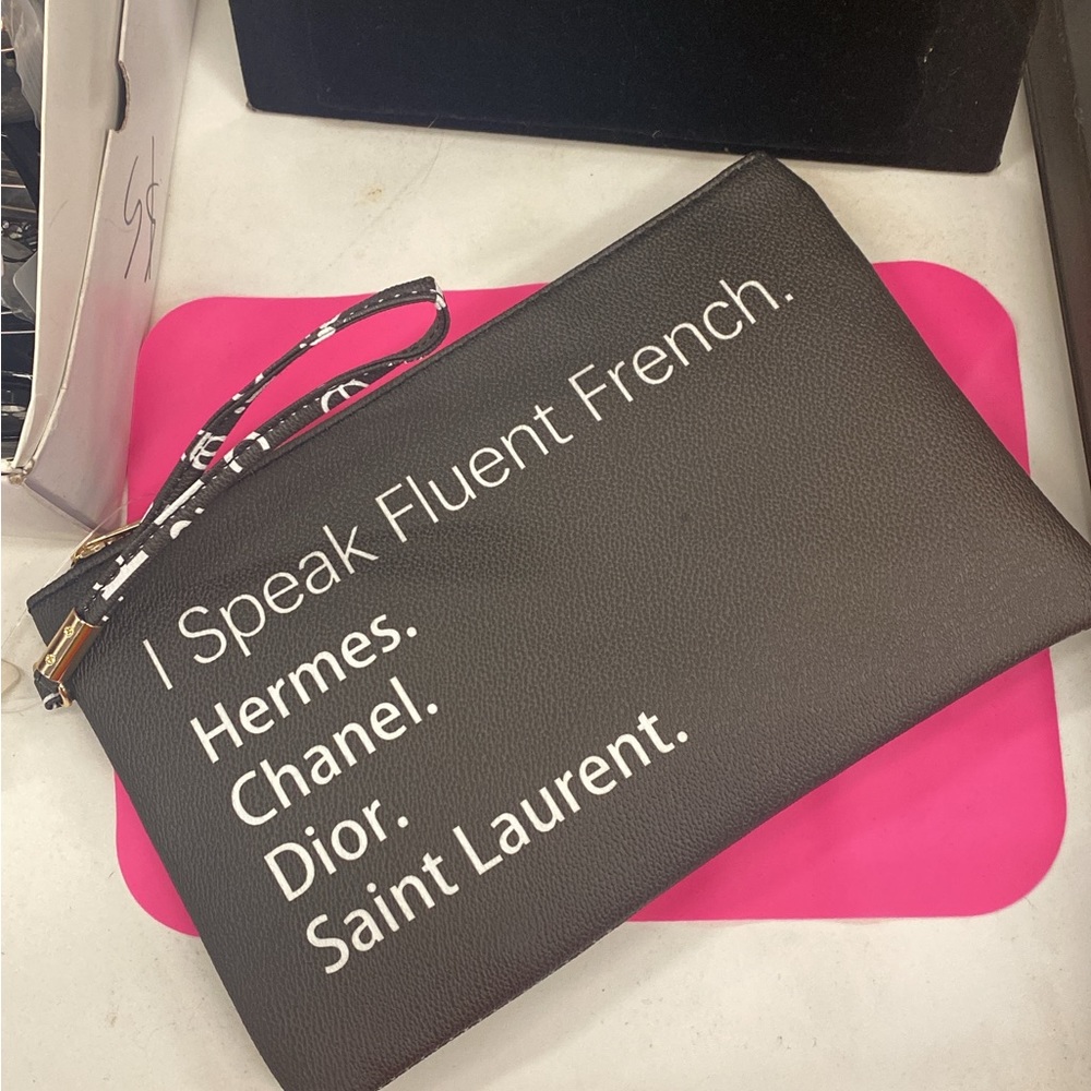 Oversized wristlet